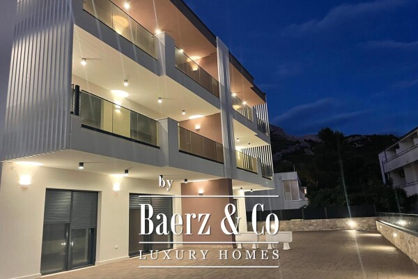 photo 1 Promajna, luxurious semi-detached house with a sea view, close to the center and the beach