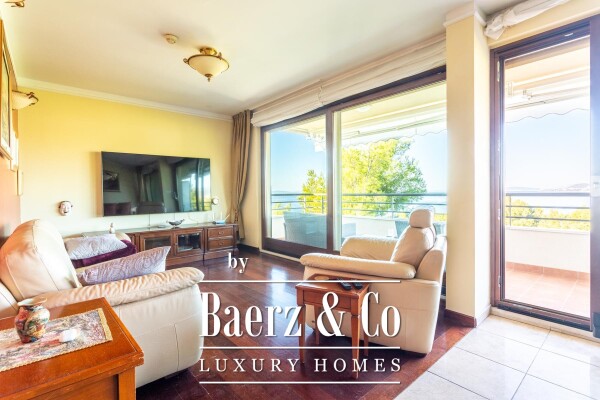 photo 3 Podstrana, luxurious apartment with panoramic sea view, first row to the see