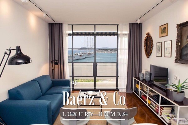 photo 1 Exclusive three-room apartment in Bačvice with sea view and elevator