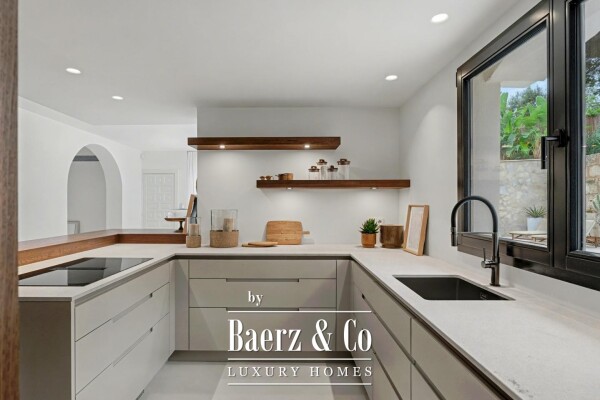 photo 6 Modern family villa in perfect location in Costa d’en Blanes