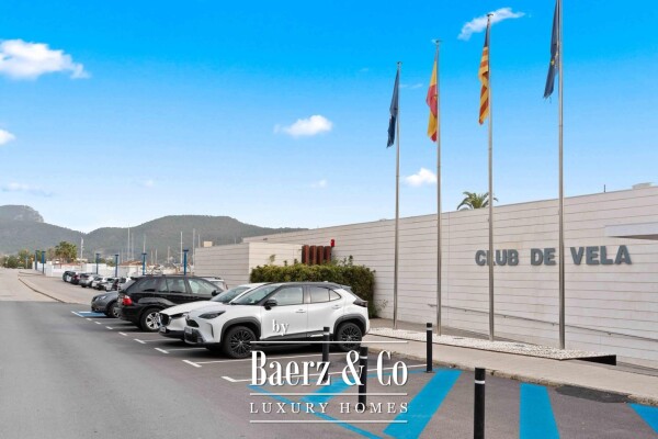 photo 19 Penthouse with spacious terraces overlooking the Sailing Club de Vela