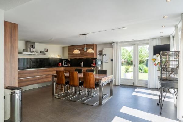 photo 60 Kapelstraat 12 14