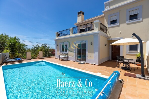 photo 21 Beautiful luxury home in Santa Bárbara de Nexe, Countryside