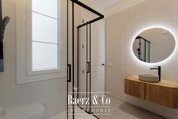 photo 17 Absolute Luxury: Exclusive Renovated Residence in a Historic Finca Regia   Eixample Dreta