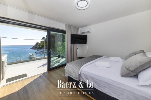 photo 32 Barić Draga, Exclusive Seafront Villa with Pier and Boat Slipway