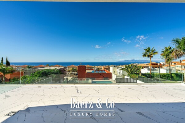 photo 30 Beautiful move in ready villa in residential area Tenerife south