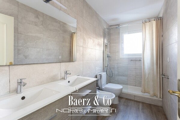 photo 22 Independent house with a pool, garden, and large terraces in La Plana – Bellsoleig