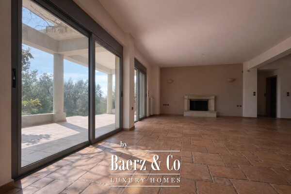 photo 26 Elegant Coastal Residence in Historic Nafpaktos