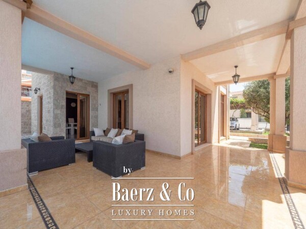 photo 6 Beautiful Villa in Budva Municipality with a Private Parking and a Pool