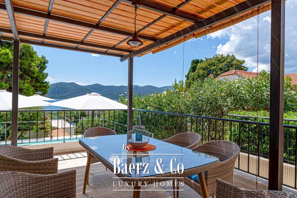 photo 11 Pelješac, Viganj - Seafront property with pool and garage