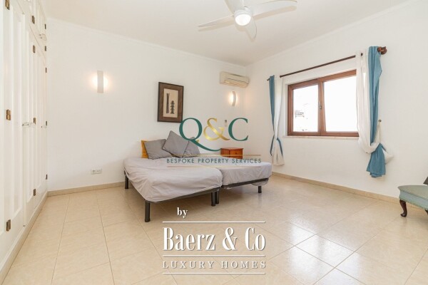 photo 9 Beautiful luxury home in Quarteira, Vilamoura