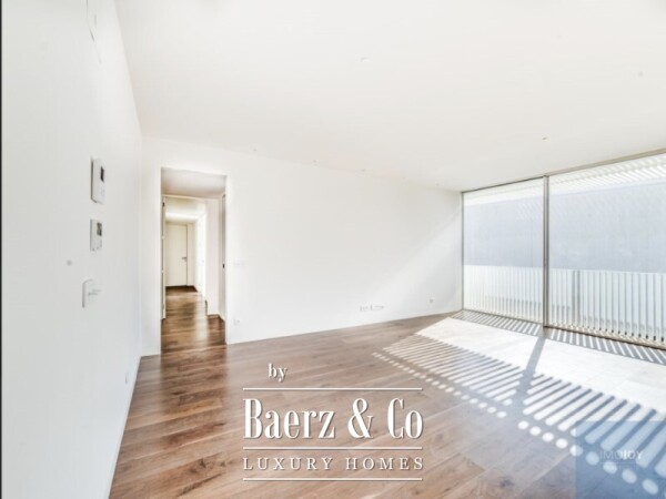photo 7 3 Bedrooms en-suite apartment in Lisbon, near the River Tejo