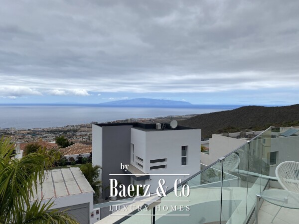 photo 14 Charming 5-bedroom villa Tenerife south