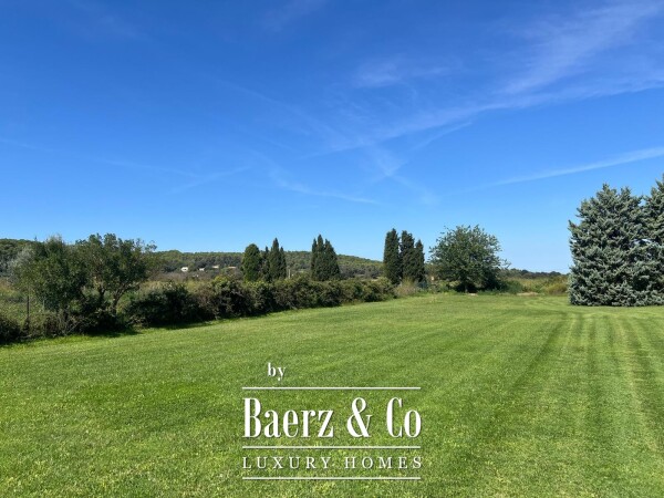 photo 10 Exclusive House with Garden and Swimming Pool in Torrent
