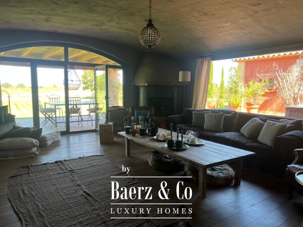 photo 15 Exclusive House with Garden and Swimming Pool in Torrent